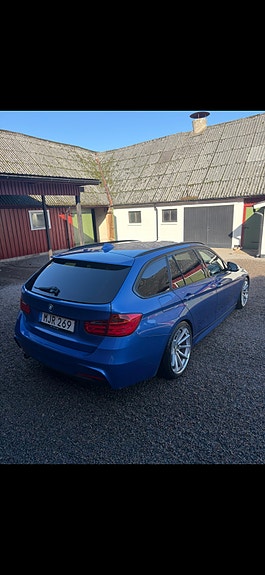 BMW 320d 2 of 7