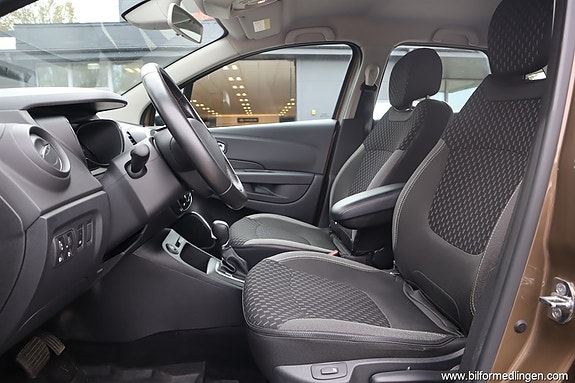 Renault Captur 9 of 14
