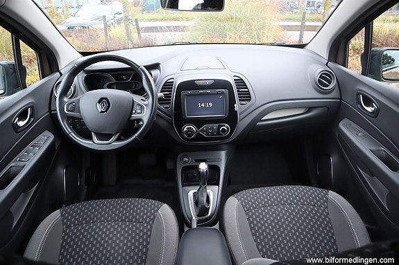Renault Captur 10 of 14