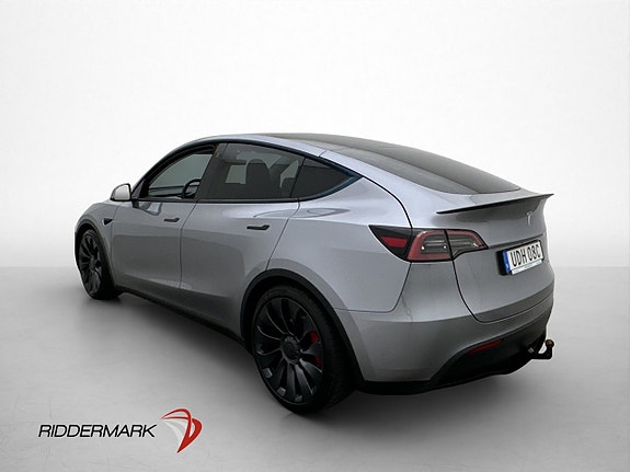 Tesla Model Y 6 of 30