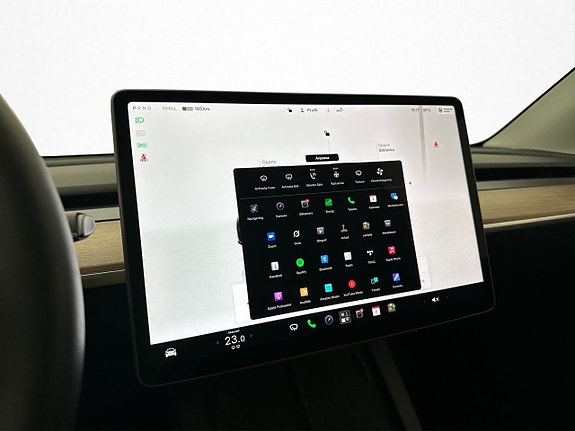Tesla Model Y 25 of 30