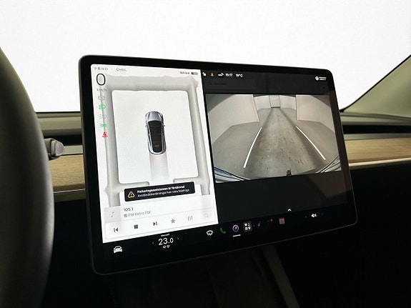 Tesla Model Y 18 of 30