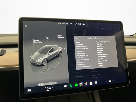 Tesla Model Y 18 of 30