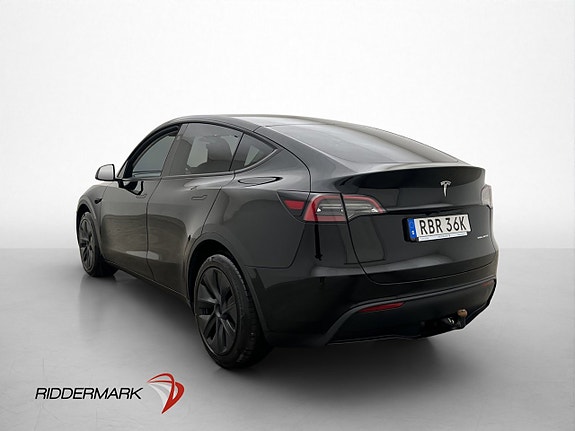 Tesla Model Y 6 of 30