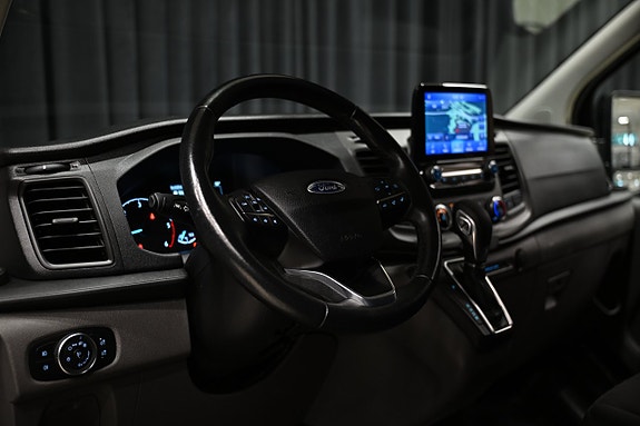 Ford Transit Custom 13 of 28