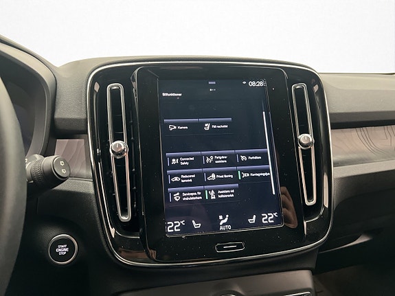 Volvo XC40 23 of 30