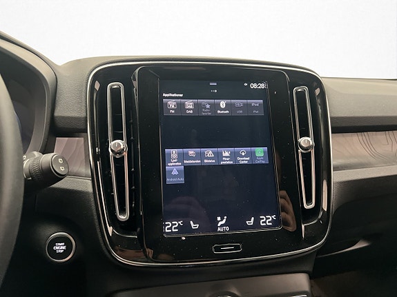 Volvo XC40 24 of 30
