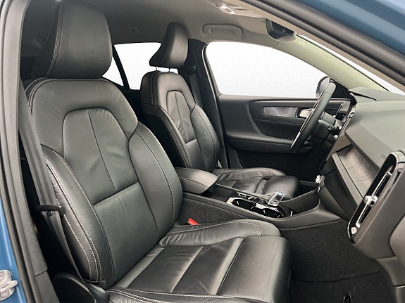 Volvo XC40 29 of 30