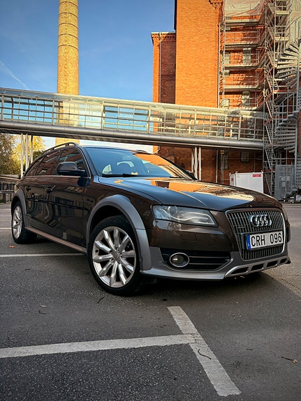 Audi A4 allroad 2 of 19