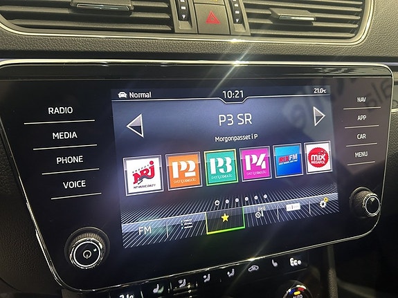 Skoda Superb 14 of 23