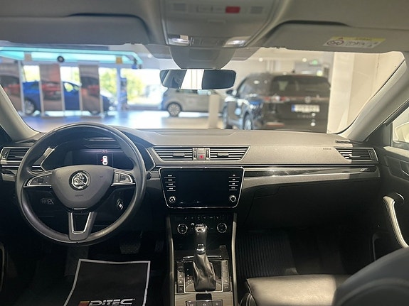 Skoda Superb 11 of 23