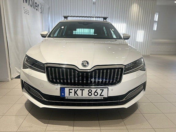 Skoda Superb 2 of 23