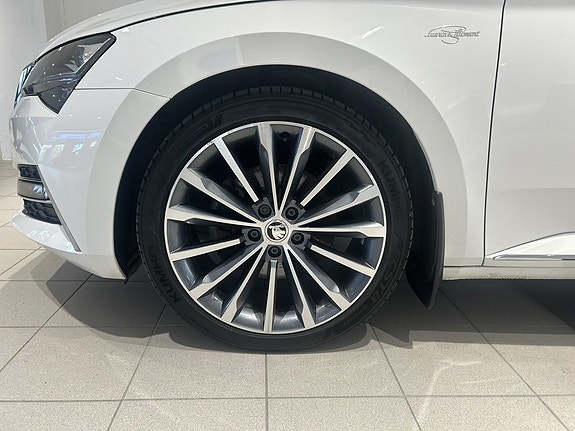 Skoda Superb 4 of 23