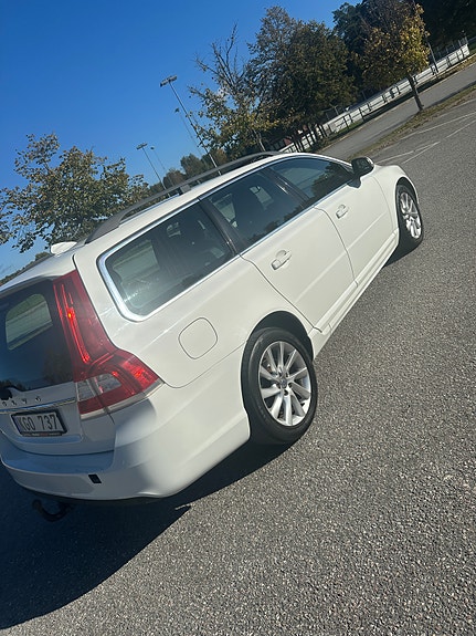 Volvo V70 11 of 11