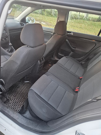 Volkswagen Golf VI 6 of 6
