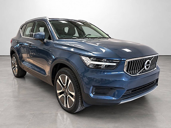 Volvo XC40 3 of 9