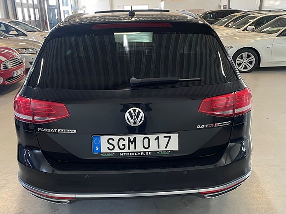 Volkswagen Passat Alltrack 9 of 30