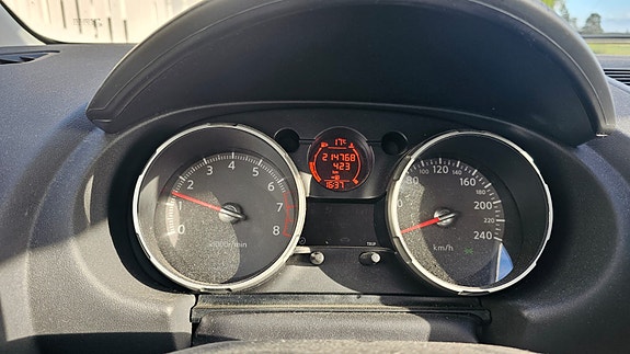 Nissan Qashqai+2 8 of 13