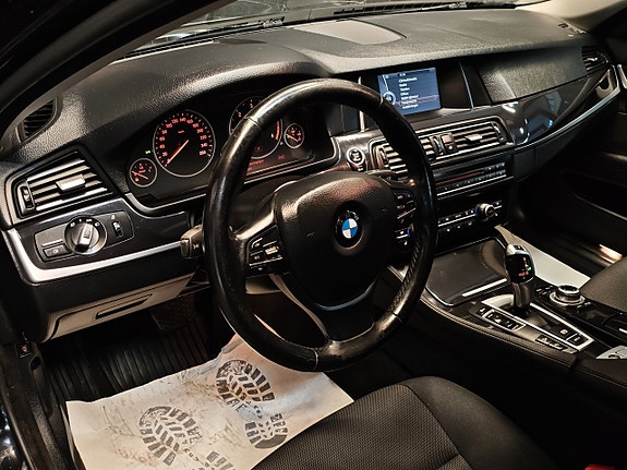 BMW 520d 15 of 30