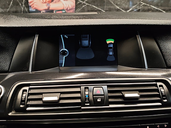 BMW 520d 24 of 30