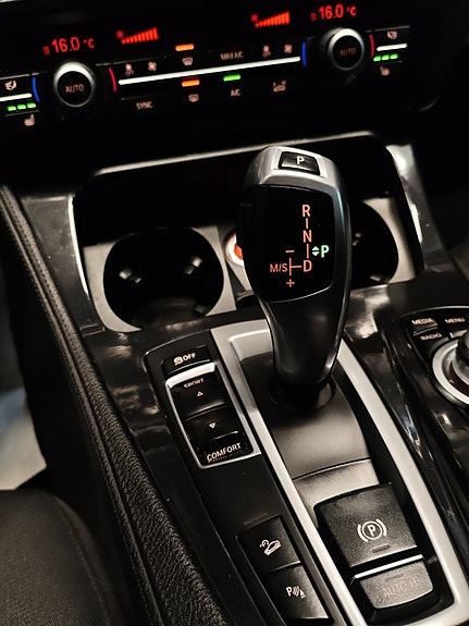 BMW 520d 27 of 30
