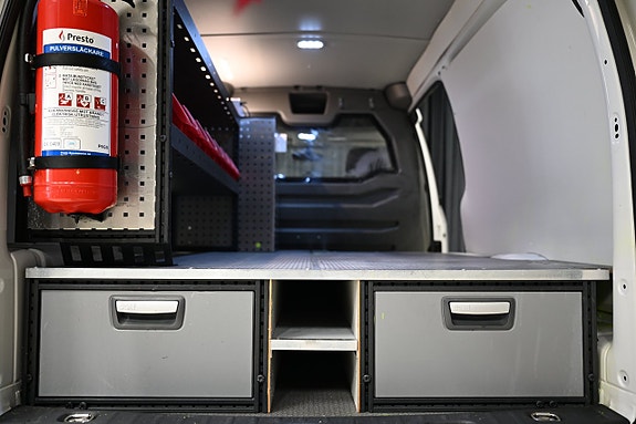 Volkswagen Caddy Maxi 11 of 30
