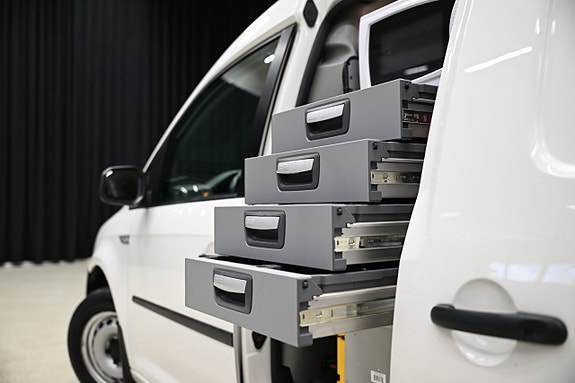 Volkswagen Caddy Maxi 10 of 30