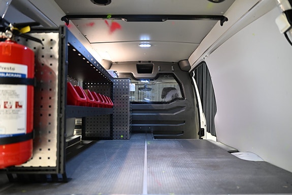 Volkswagen Caddy Maxi 12 of 30