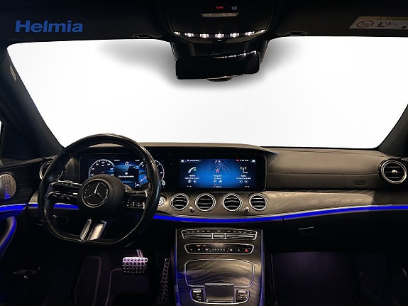 Mercedes-Benz E220 13 of 14
