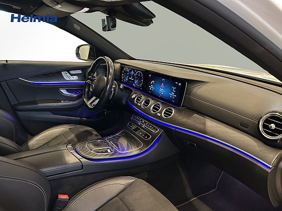 Mercedes-Benz E220 12 of 14