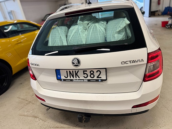 Skoda Octavia 3 of 20
