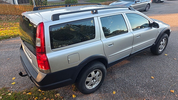 Volvo XC70 4 of 5