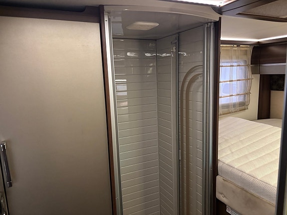 Bürstner Elegance 821 3.0 ALDE Dragkrok AC Bil/Bodel Kamkedja 4Bädd Markis 16 of 16