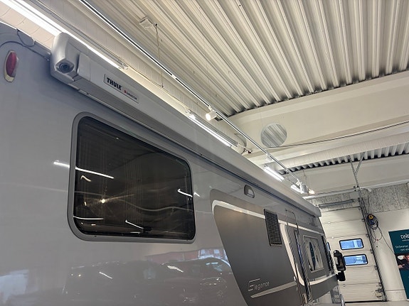 Bürstner Elegance 821 3.0 ALDE Dragkrok AC Bil/Bodel Kamkedja 4Bädd Markis 5 of 16