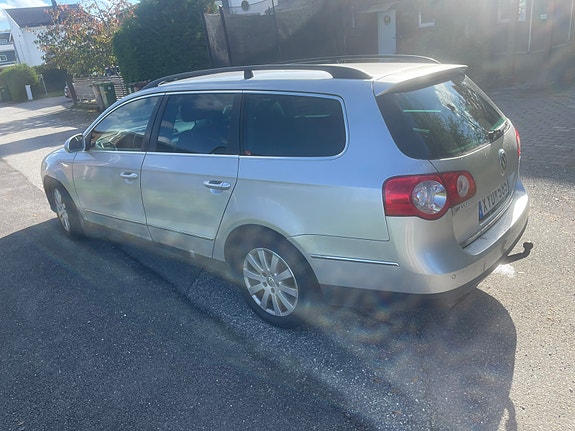Volkswagen Passat 3 of 5