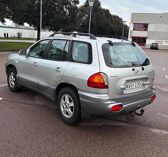 Hyundai Santa Fe 4 of 7