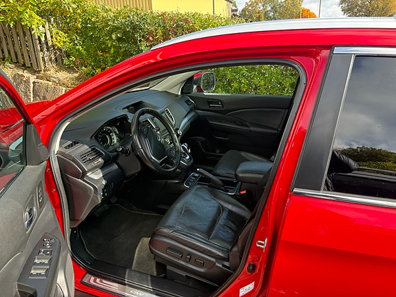 Honda CR-V 2 of 6