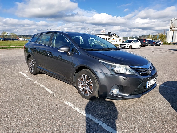 Toyota Avensis 5 of 12