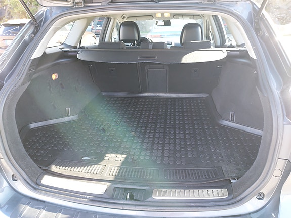 Toyota Avensis 7 of 12
