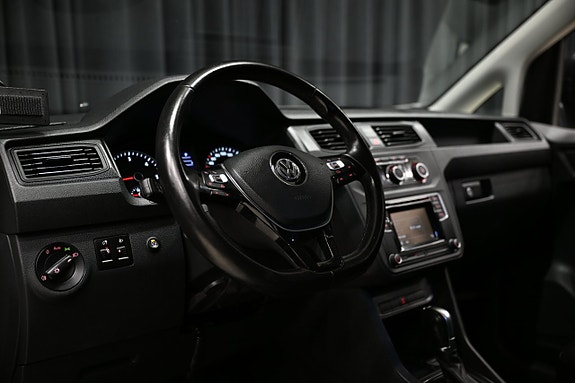 Volkswagen Caddy Maxi 19 of 30