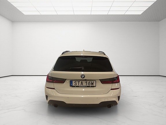 BMW 330e 4 of 16