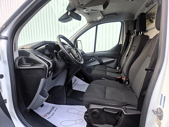 Ford Transit Custom 15 of 29