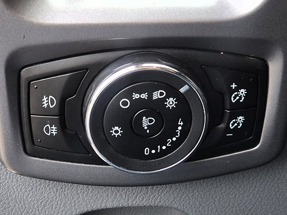 Ford Transit Custom 17 of 29
