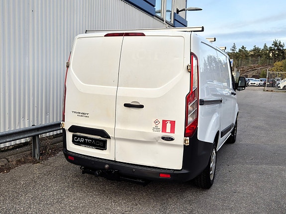 Ford Transit Custom 8 of 29