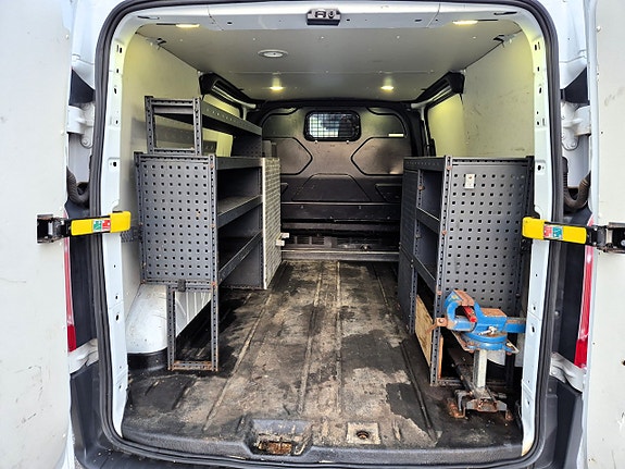 Ford Transit Custom 9 of 29