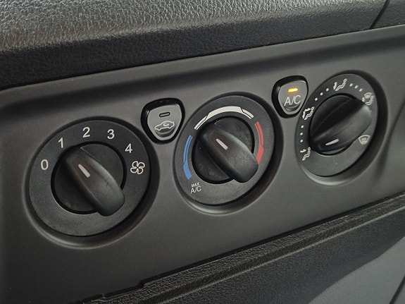 Ford Transit Custom 25 of 29