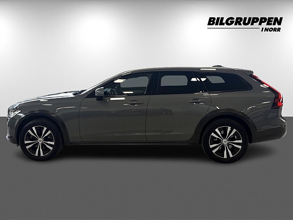 Volvo V90 Cross Country 5 of 19