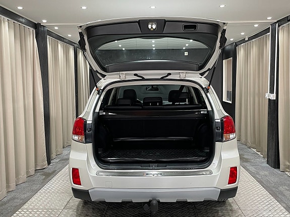 Subaru Outback 9 of 26