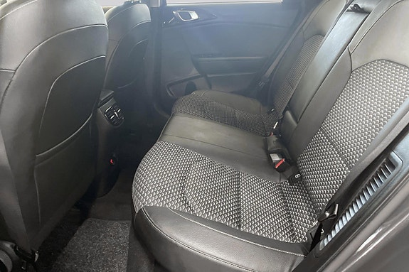 Kia Ceed 11 of 25