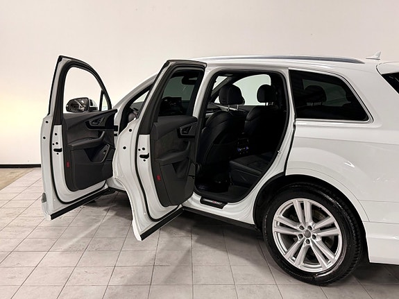 Audi Q7 19 of 30